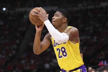 意甲-连续12场！八村塁爆发，创造80年NBA独一无二纪录，合同注定暴涨|湖人|投篮|季后赛|常规赛|小里弗斯_新浪体育_新浪新闻