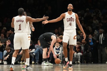 德甲-阿特金森谈莫布里表现：只要把掩护做扎实了 哈登就能把球传给他